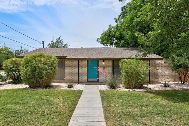 Photo - 8600 Hathaway Dr