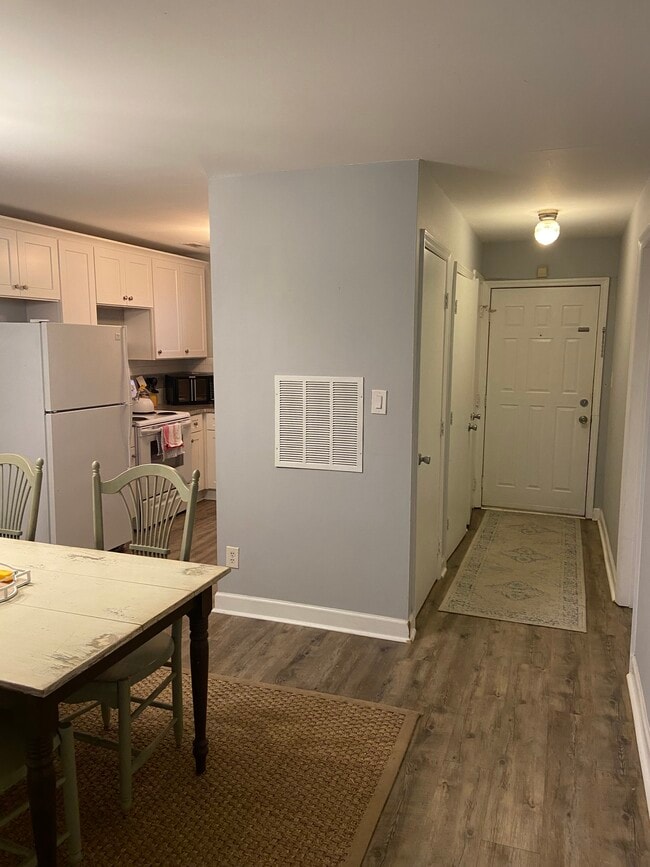 300 E Park Ave Unit 25