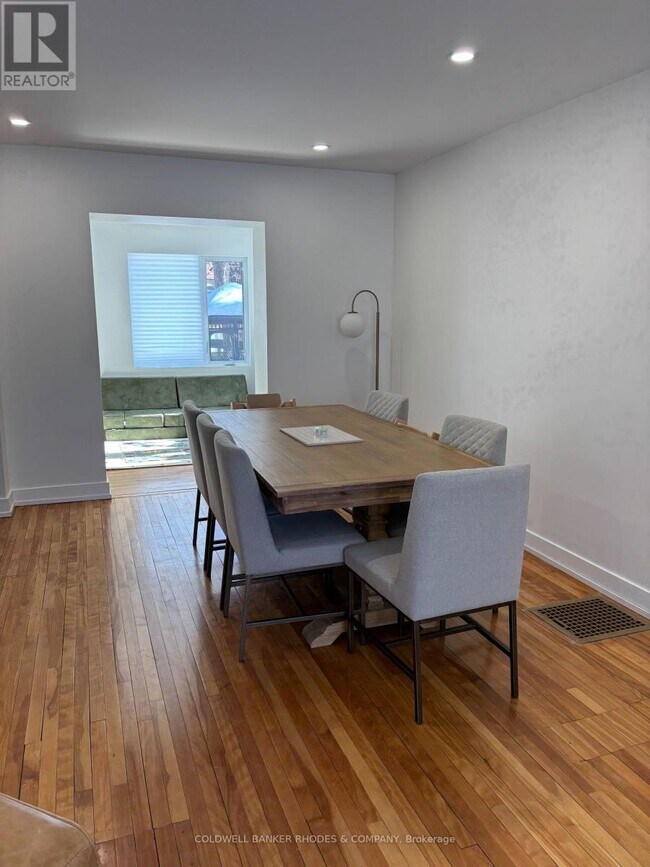 Photo - 191 Springfield Rd