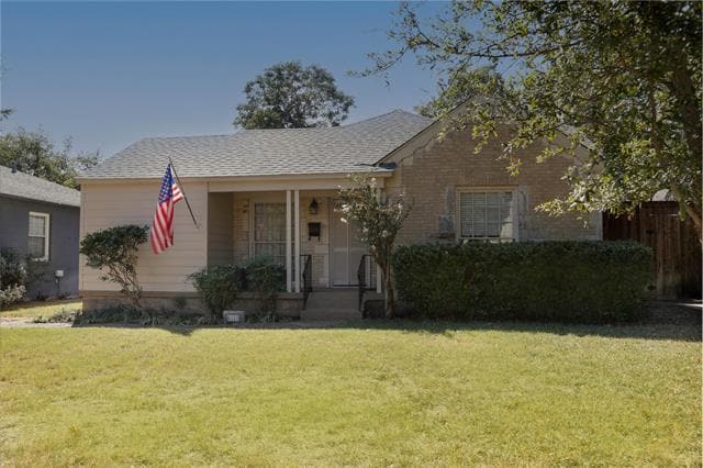 Building Photo - 5122 W Amherst Ave