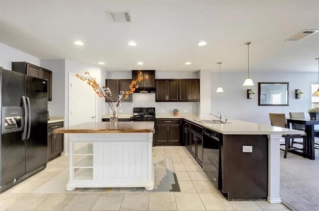 Photo - 9016 Ridgewell Rd