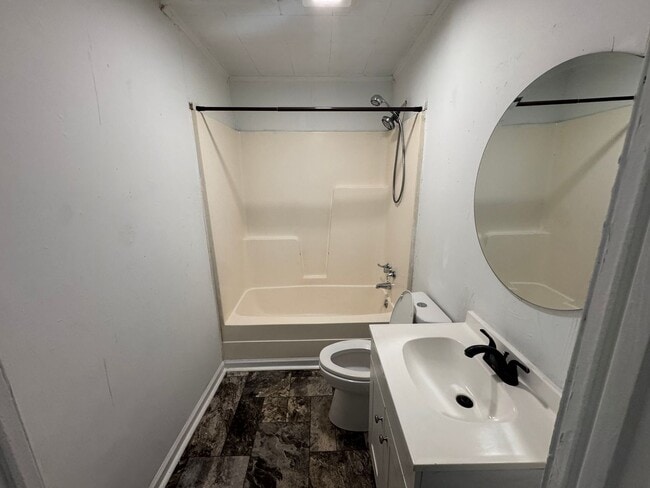 Photo - 2 Bedroom, 1 Bath House in Columbia!