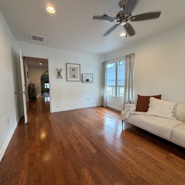 Photo - 520 W 14th St