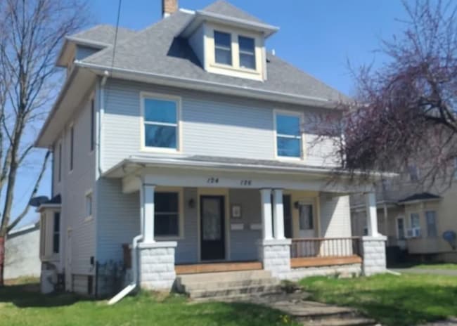 Photo - 126 Laquineo St