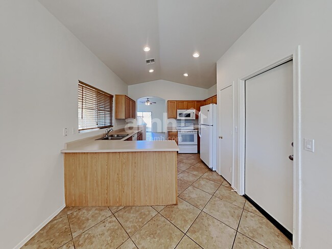 Photo - 4324 W Darrow St