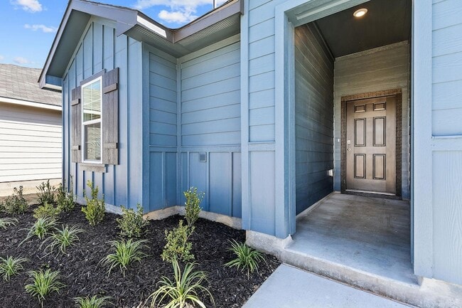 Photo - 1702 Miller Ter