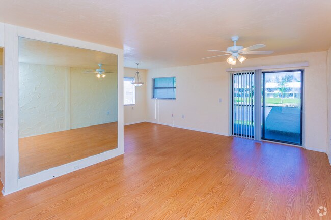 2BD, 2BA - 1200SF Remodeled