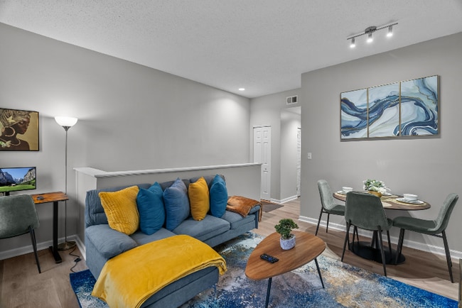 Building Photo - 4341 Swan Ave