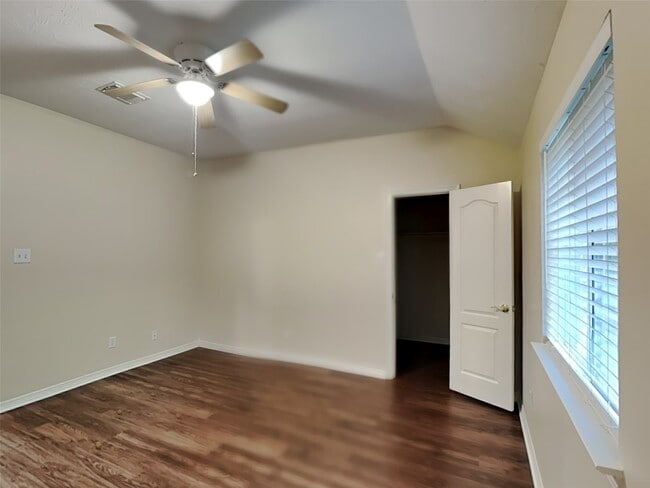 Photo - 38011 W Sulphur Creek Dr