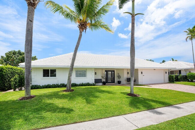 Photo - 1332 Tamarind Way