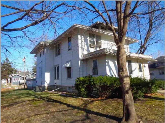 Photo - 325 E Chestnut St Unidad B