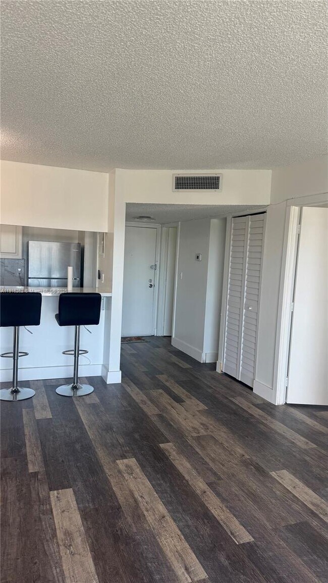 Photo - 4174 Inverrary Dr Unit 906