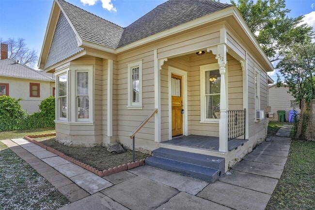 312 N Pleasant St