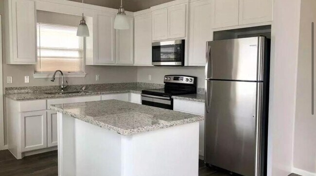 Photo - 2001 Jackson St Unit 4