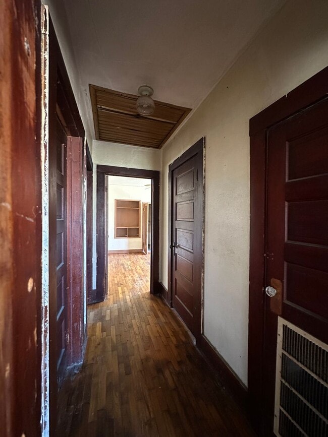 Photo - 522 S 6th St