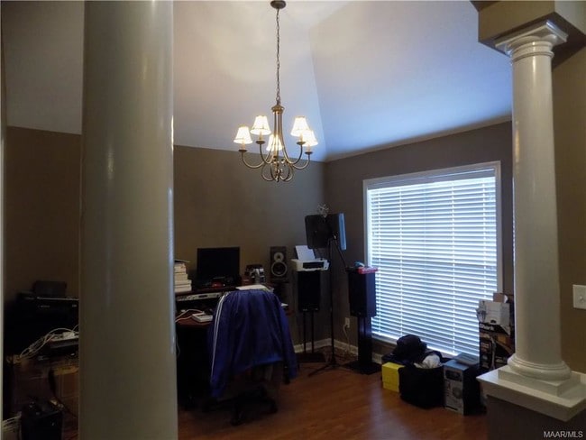 Photo - 114 Turnberry Ct