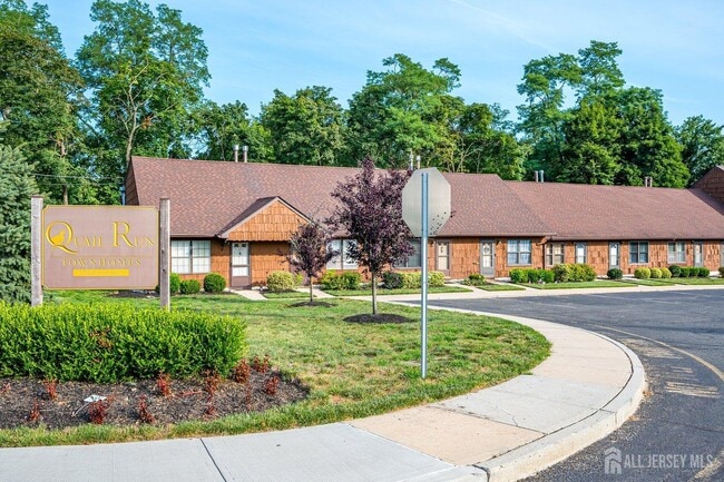 Building Photo - 7 Quail Run Dr