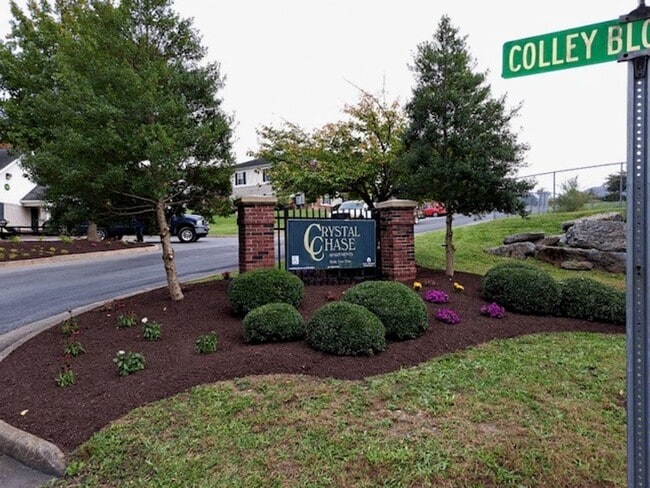 Crystal Chase Apartments