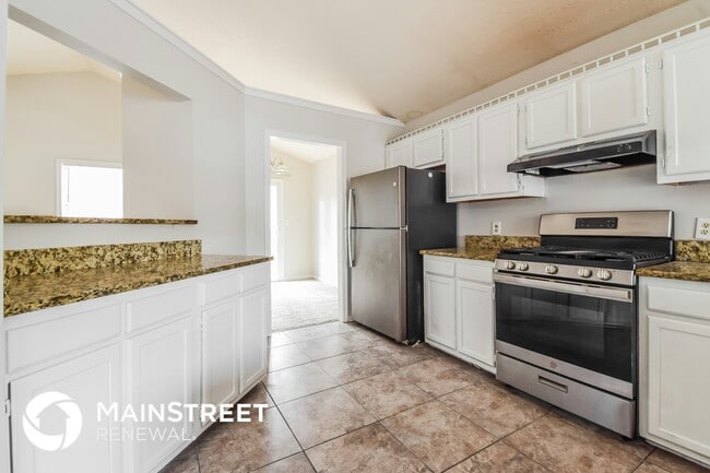 Photo - 187 King James Dr