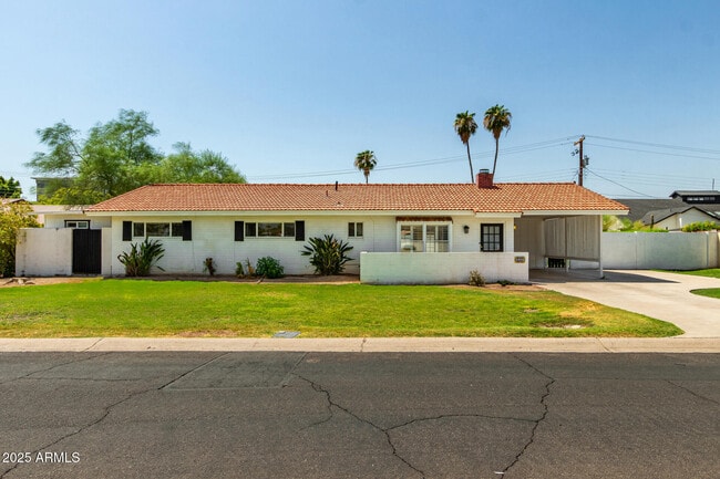 Photo - 6925 E Rancho Vista Dr