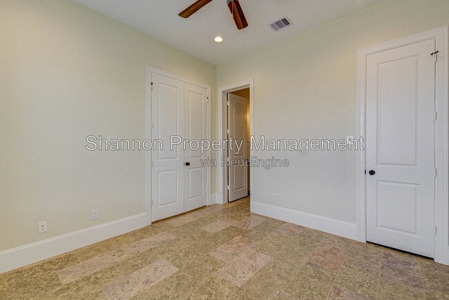 Photo - 2769 Freund St