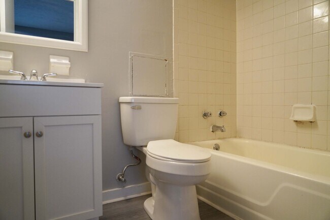 Photo - 3033 Clifton Ave Unit 3033-02