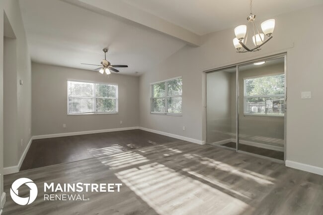 Photo - 3017 Joyann St