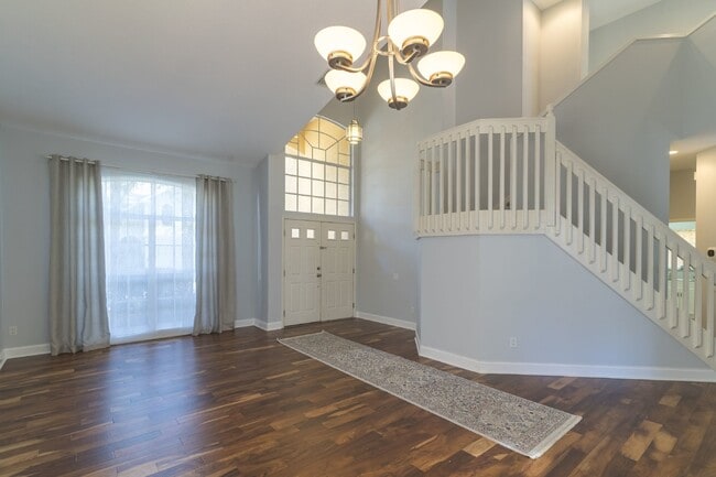 Photo - Beautiful 4/2 home Located on a tree lined street in the gate of country club community of the Hu...