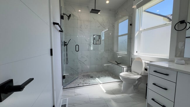 Photo - 2120 Lagerwey Circle