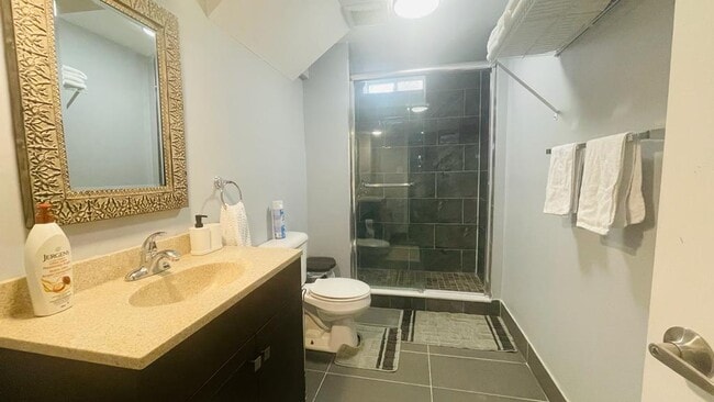 Photo - 53 Pappain Cres