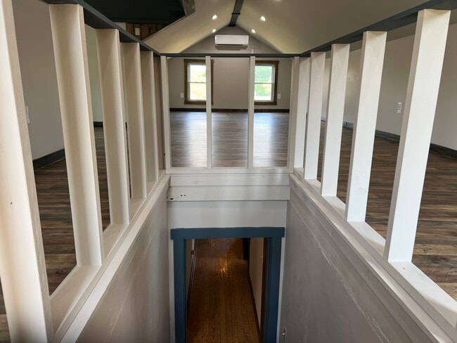 Photo - 196 Old Town Rd