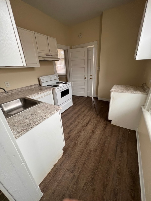 Photo - 200 Minor St