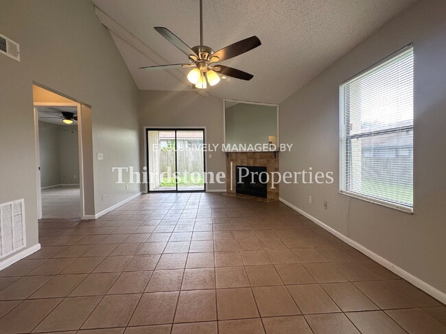 1324 Jefferson Ave Unidad D