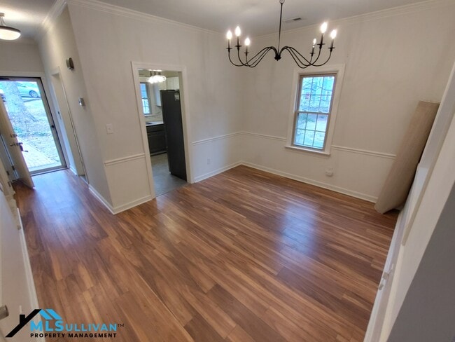 Photo - 126 Milford Ct