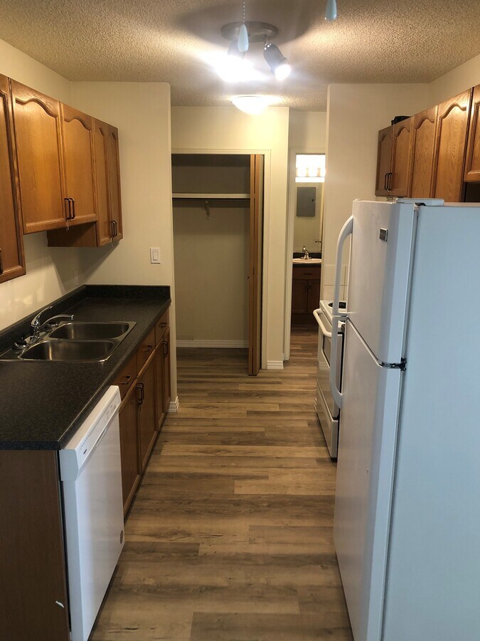 Photo - Ridgewood Manor