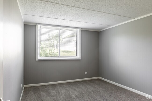 1BR, 1BA - Bedroom