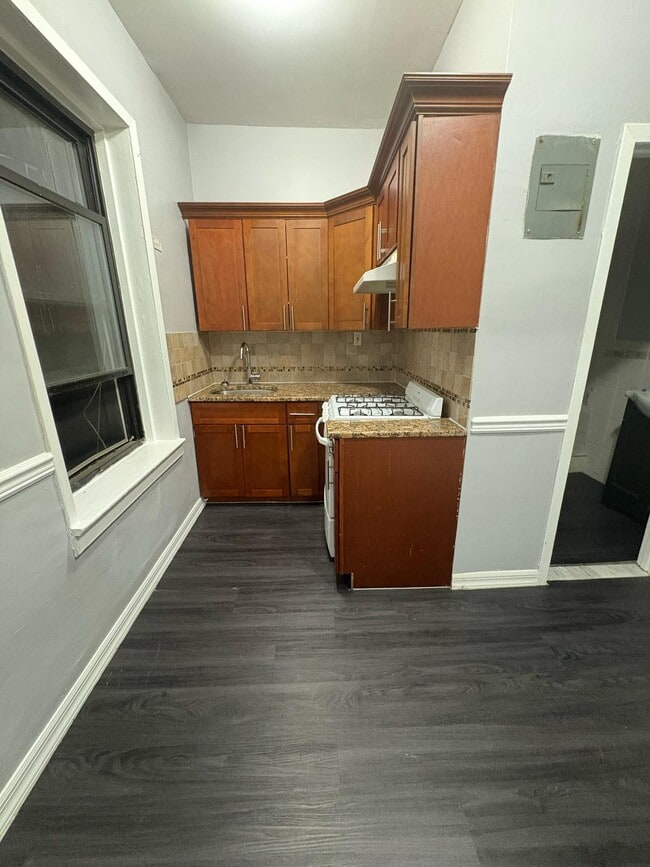 Building Photo - 439 Mount Prospect Ave Unit 21 Rental