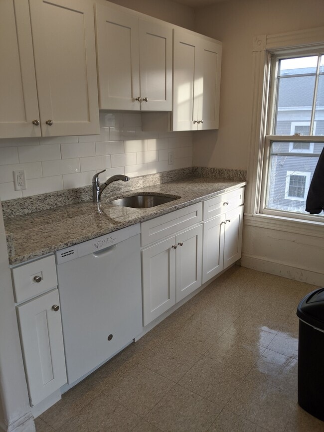 Photo - 69 Emory St Unit 3