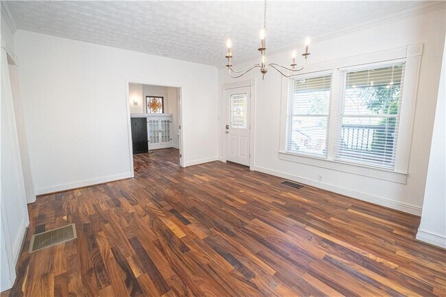 Photo - 672 Kennesaw Ave NE