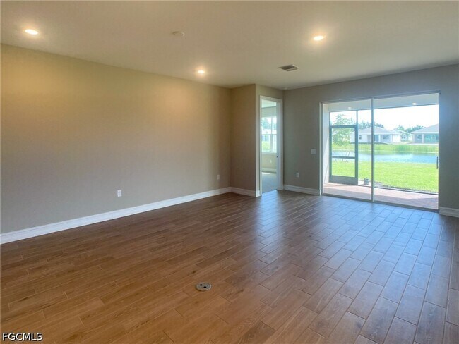 Photo - 417 Coral Reef Pl