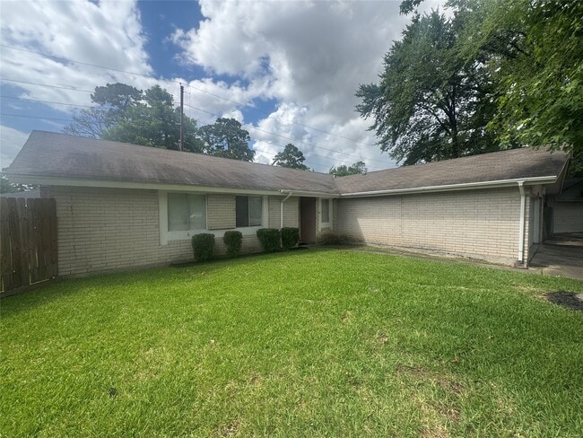Photo - 23139 Lestergate Dr