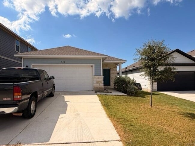 Photo - 4-bedroom 2-bathroom house for rent! HOUSI...