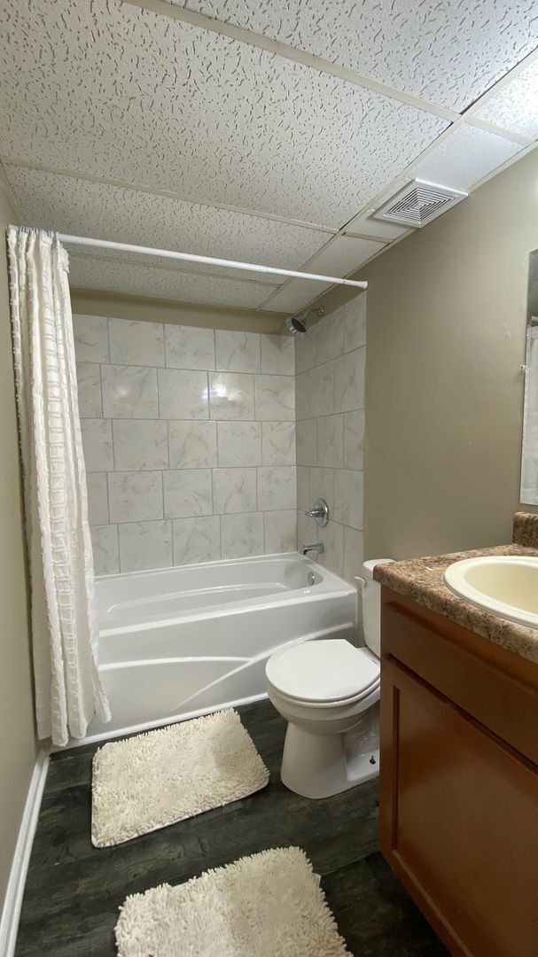 Hillcrest Apartments
