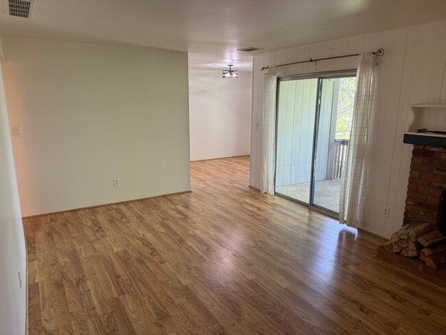 Photo - Stylish & Convenient 1-Bedroom Condo in Prime Location!!