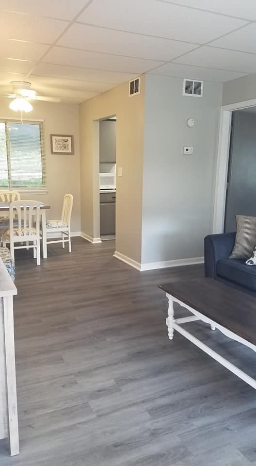 View from entrance - 136 Cambridge Ave W Unit 14