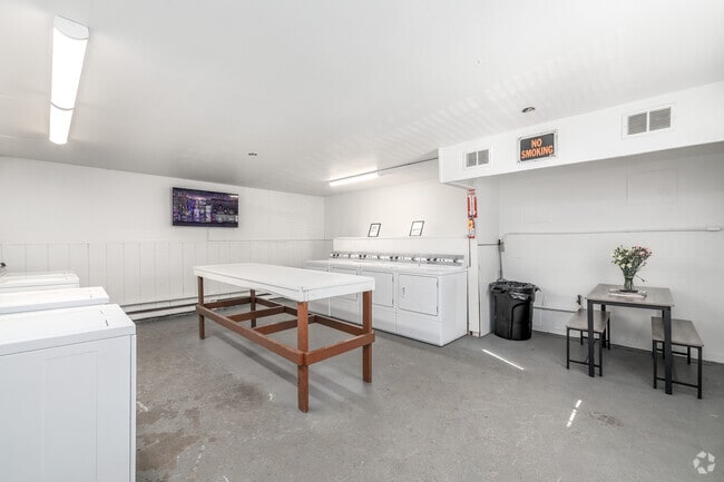 Laundry Room - Maple Manor