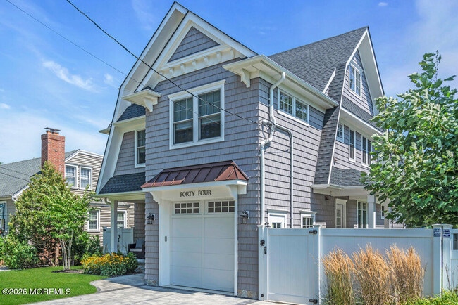 44 Cowart Ave