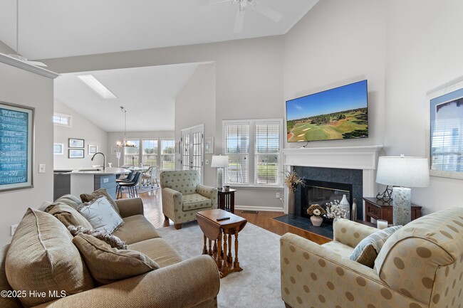 Photo - 3155 Lakeside Commons Dr SE