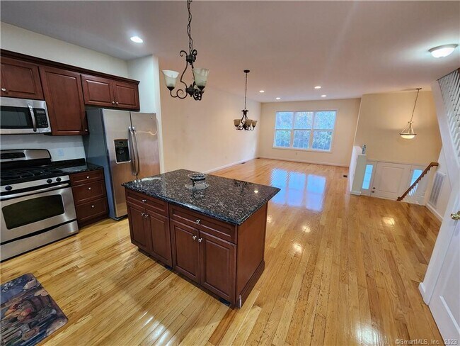 Photo - 1 Oak Meadows Dr Unit 1