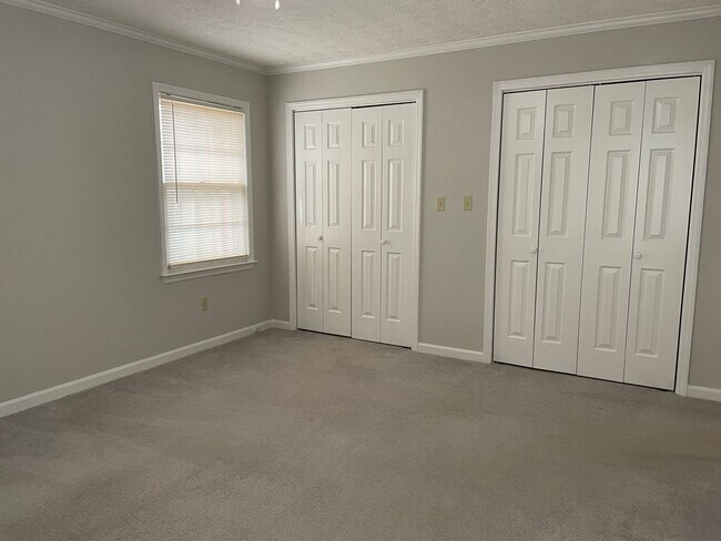 Photo - 1021 Deni Ct